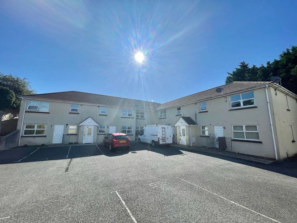 1 bed property to rent in Castor Road, Brixham TQ5, £700 pcm Zoopla