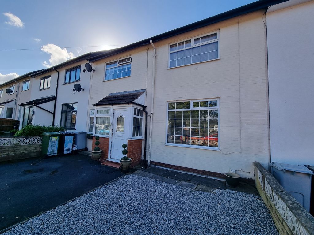 3 bed terraced house to rent in Henbury Road, Handforth Wilmslow SK9, £