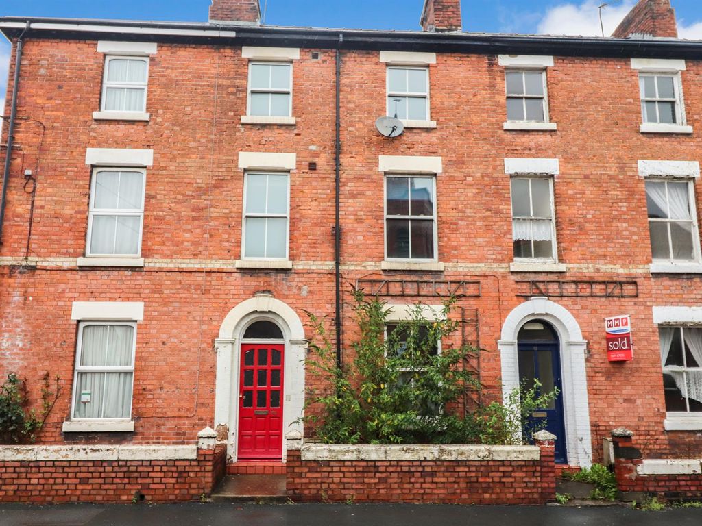 5 bed town house for sale in Castle Street, Oswestry SY11, £190,000 Zoopla