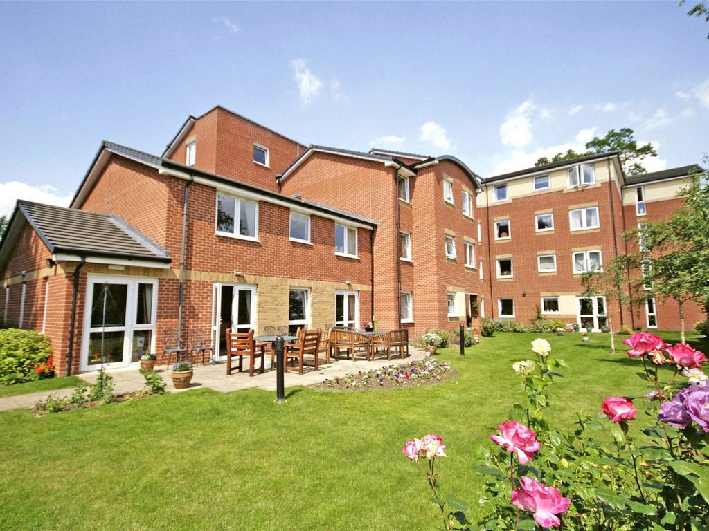 1 bed flat for sale in Addlestone Park, Addlestone, Surrey KT15 Zoopla