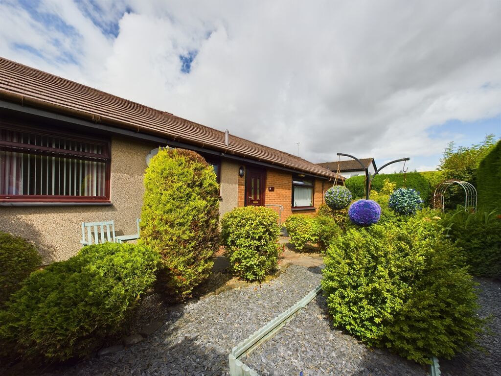3 bed bungalow for sale in Beechwood Road, Blackburn, Bathgate EH47, £