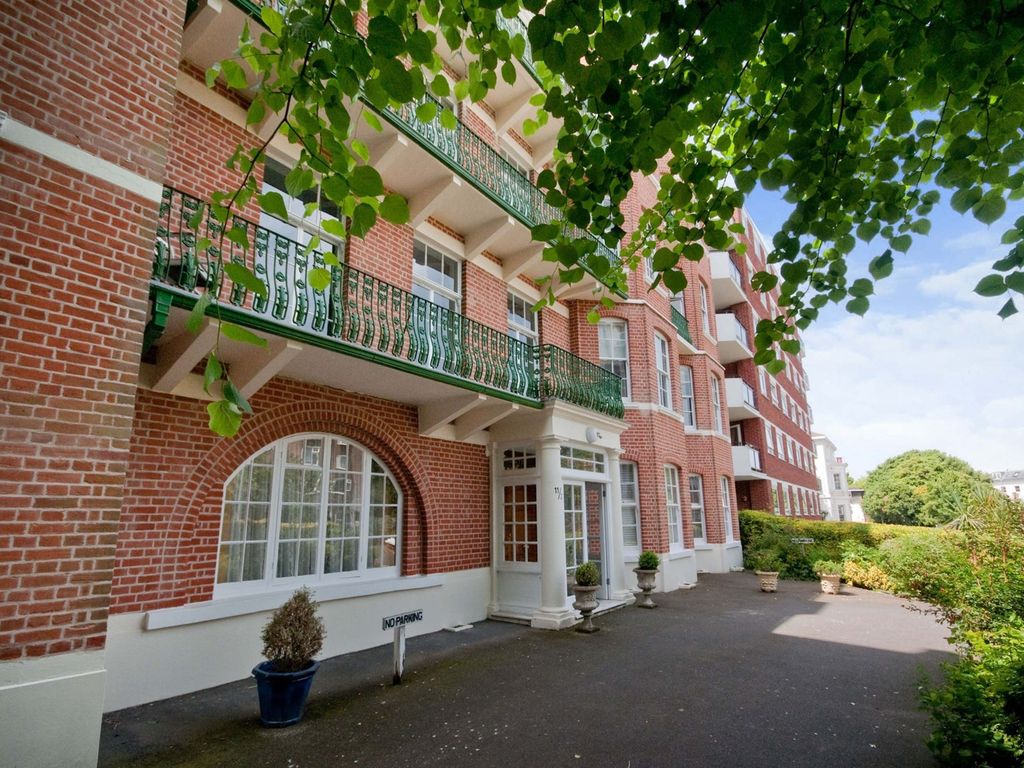 4 bed flat for sale in Hartington Place, Eastbourne BN21 Zoopla