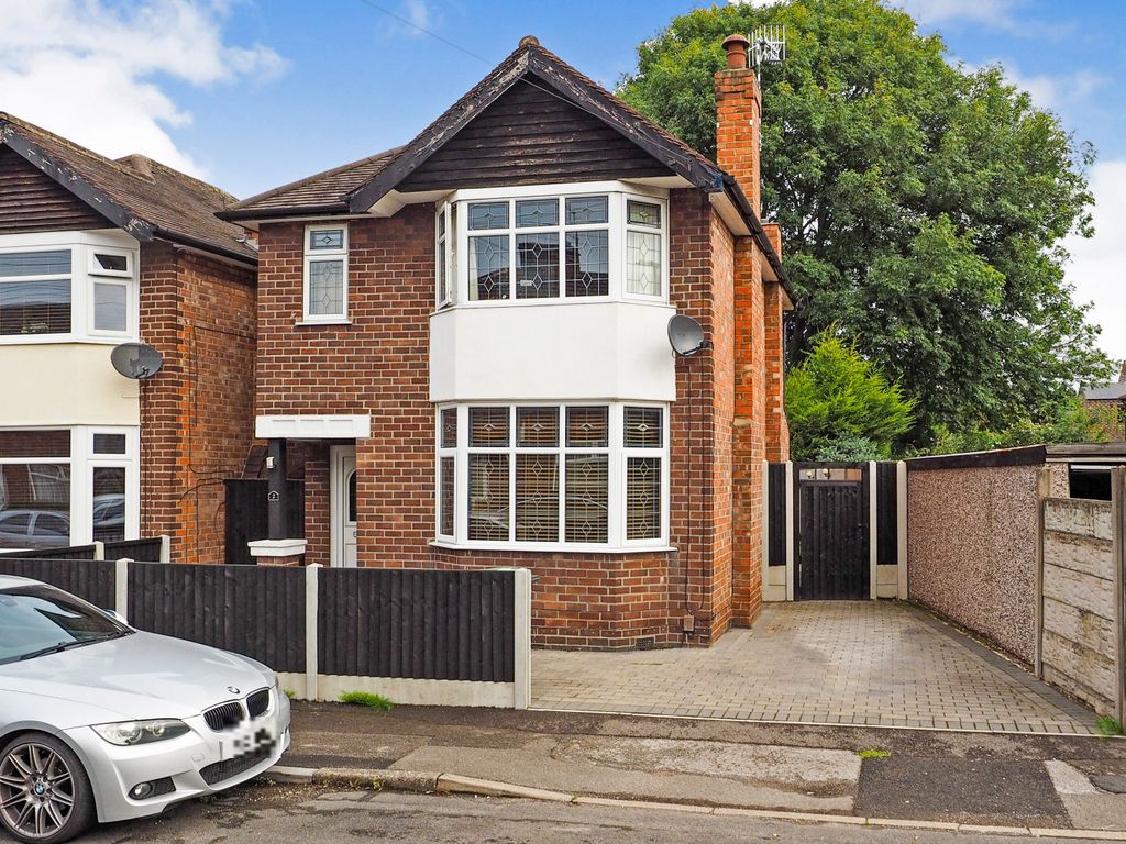 3 bed detached house for sale in Manor Avenue, Stapleford, Nottingham