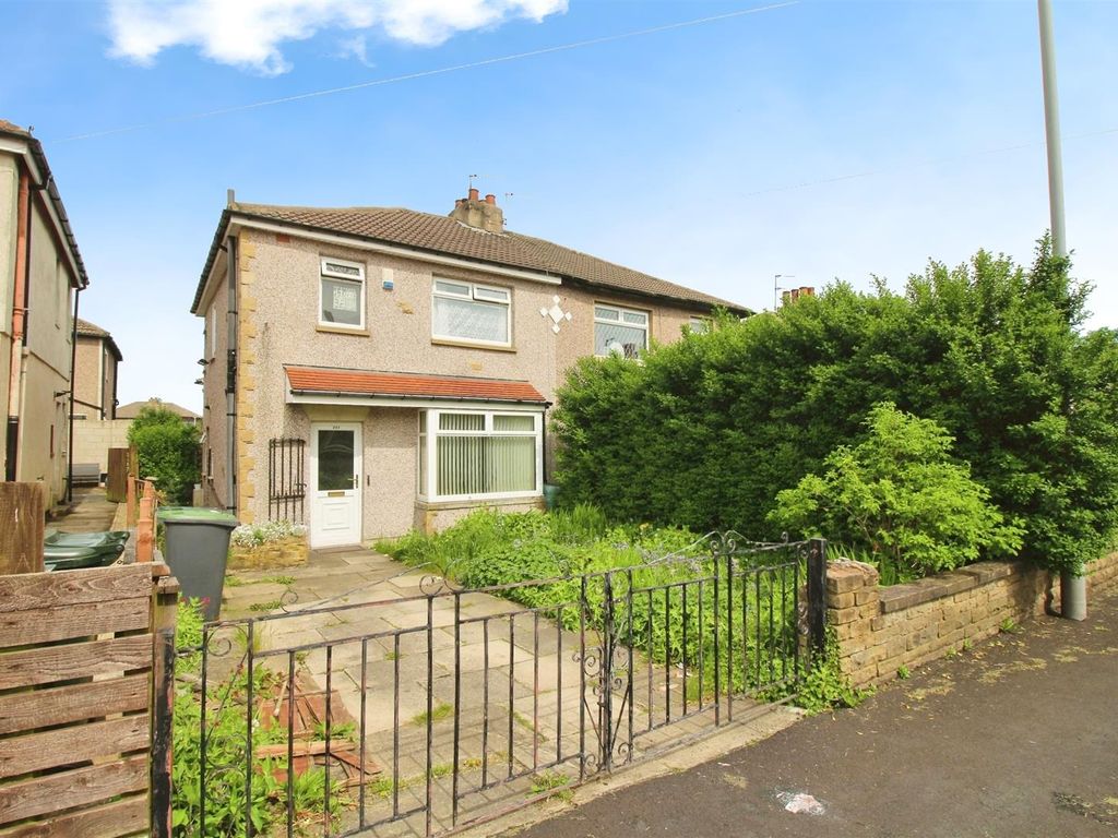 3 bed semidetached house for sale in Leeds Road, Eccleshill, Bradford