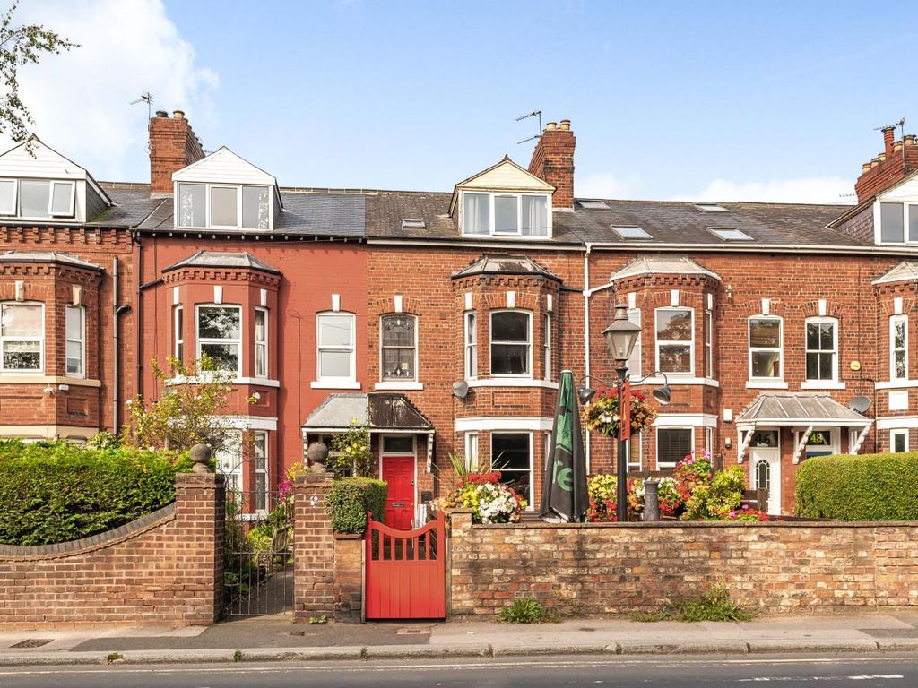 7 bed terraced house for sale in Wigginton Road, York YO31, £675,000