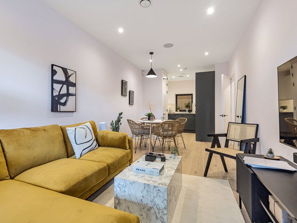 New home, 1 bed flat for sale in Whetstone Green, 293 Friern