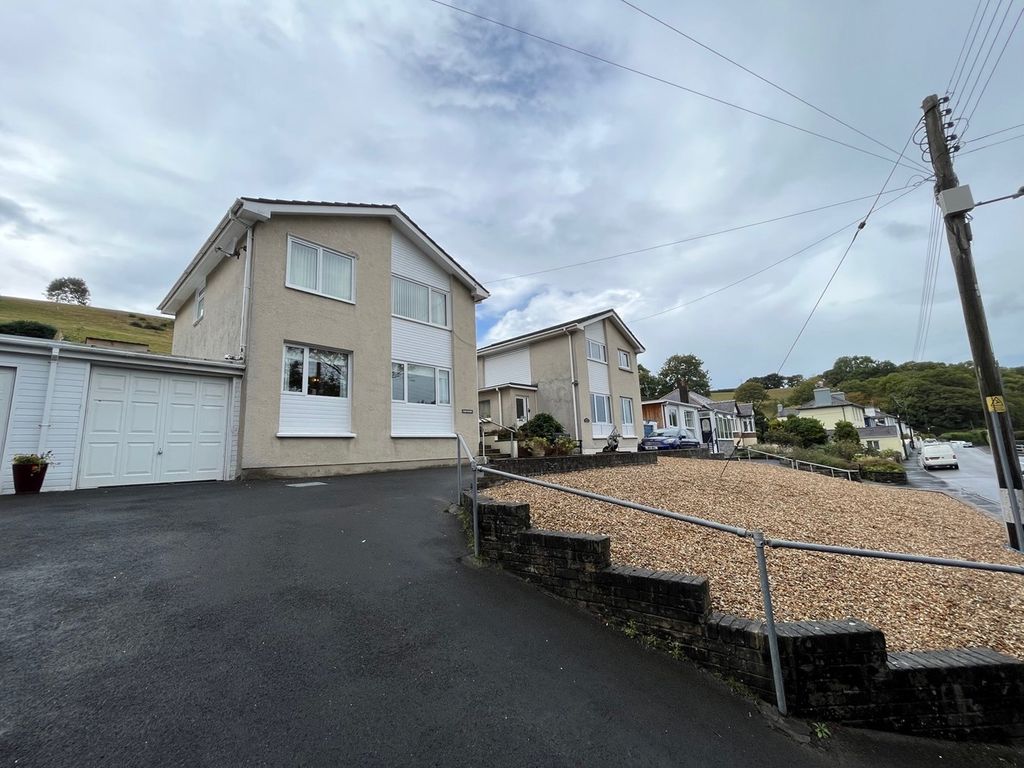 3 bed detached house for sale in Panteg Road, Aberaeron SA46 Zoopla