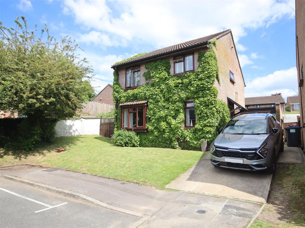 4 bed detached house for sale in St. Margarets Gardens, Chippenham SN15