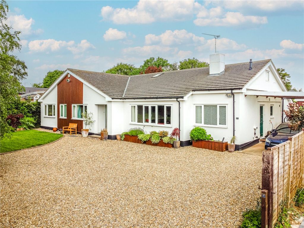 4 bed detached house for sale in Raffin Green Lane, Datchworth
