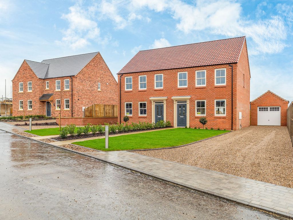 New home, 3 bed semidetached house for sale in The Hawthorns, Cranwell