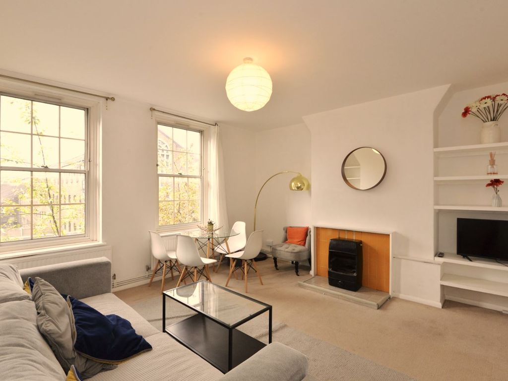 2 bed flat to rent in Scott House, Caledonian Road, London N7, £2,300