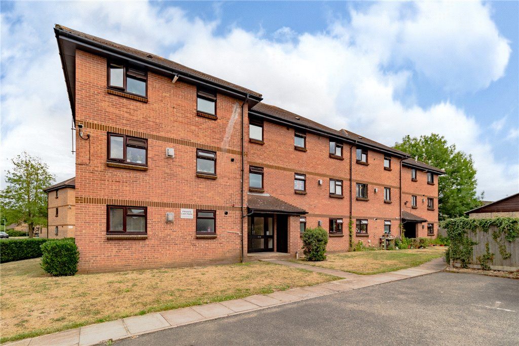 Vicarage Way, Colnbrook, Slough SL3