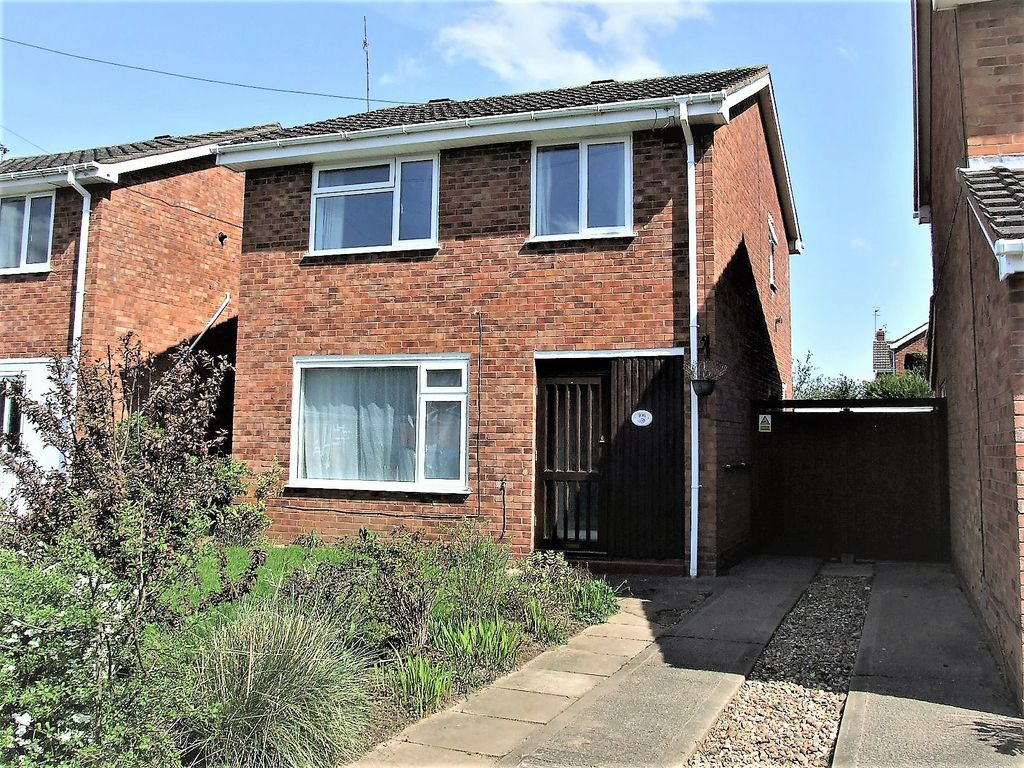 3 bed detached house to rent in Columbia Drive, Lower Wick, Worcester
