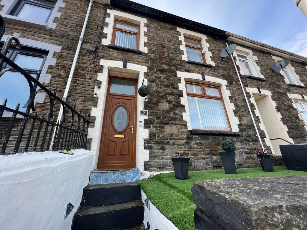 3 bed terraced house for sale in Brewery Street Pontygwaith