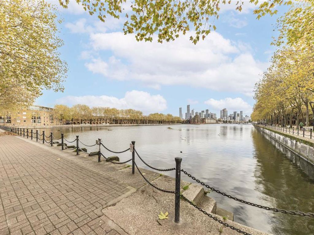 Worgan Street, London SE16  