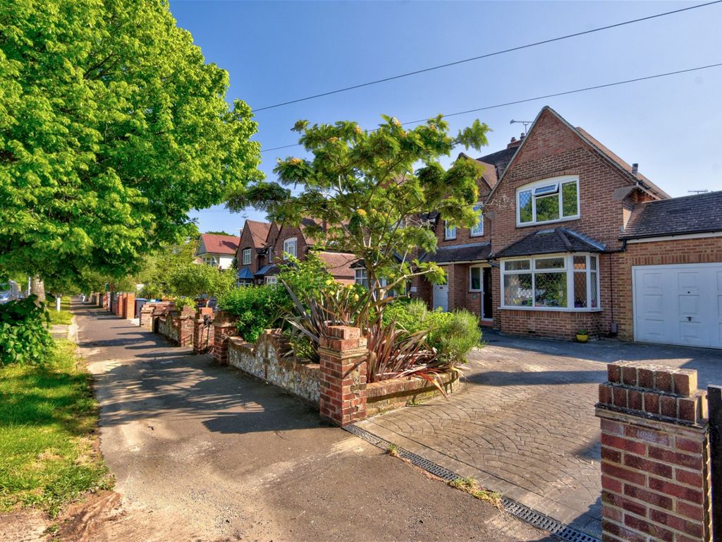 3 bed semidetached house for sale in Offington Avenue, Worthing BN14