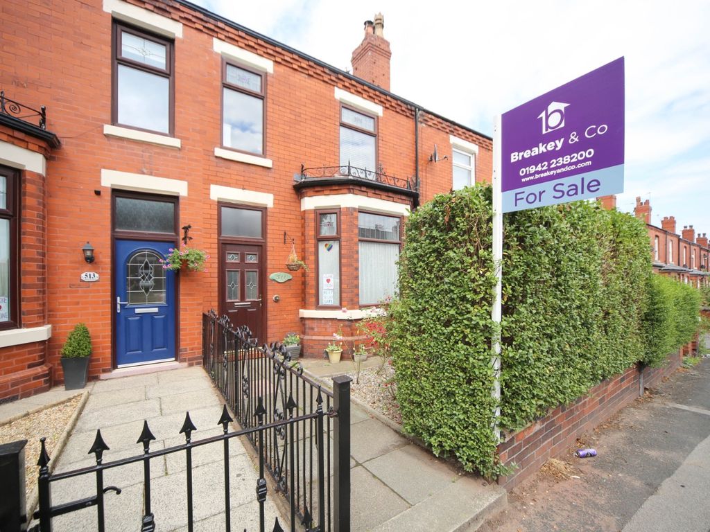 4 bed terraced house for sale in Ormskirk Road, Wigan, Greater