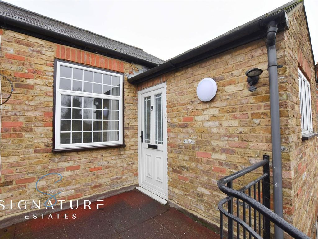 1 bed flat to rent in High Street, Abbots Langley WD5 Zoopla