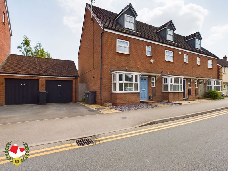 4 Bed Property For Sale In Thatcham Avenue Kingsway Quedgeley 