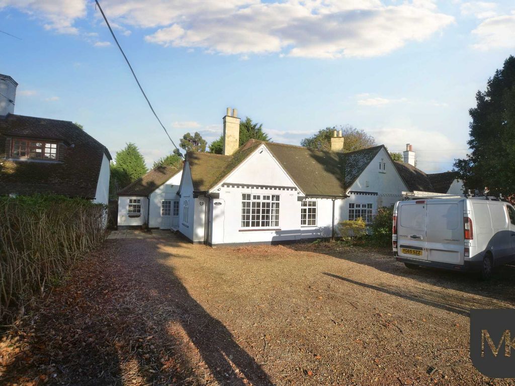 4 bed semidetached house to rent in Orchard Hill, Little Billing NN3, £1,700 pcm Zoopla