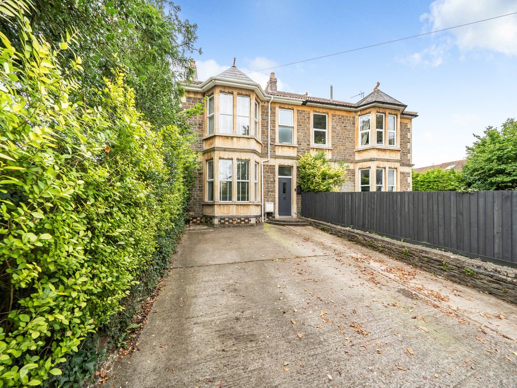 4 bed semidetached house for sale in Bath Road, Longwell Green