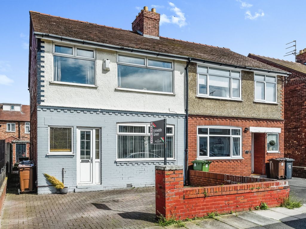 3 bed semidetached house for sale in Brookfield Avenue, Waterloo