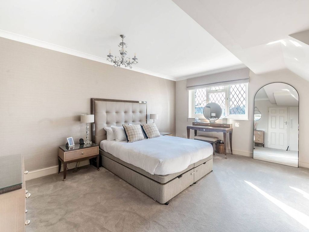 4 bed semidetached house for sale in Belmont Lane, Stanmore HA7, £