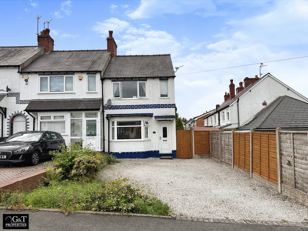 2 bed end terrace house to rent in Charles Road, Halesowen B63, £850