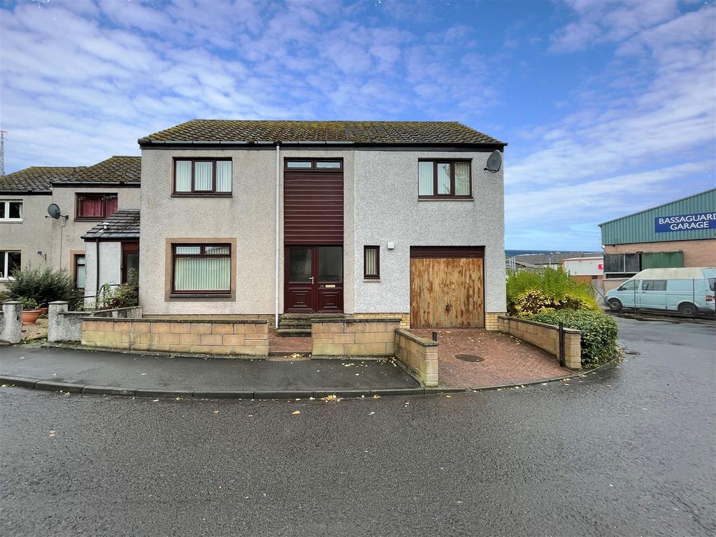 4 bed end terrace house for sale in 24, Fordyce Court, St. Andrews KY16