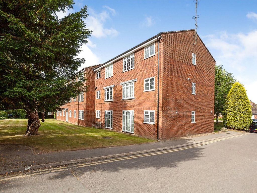 1 bed flat for sale in North Parade, Horsham RH12 Zoopla
