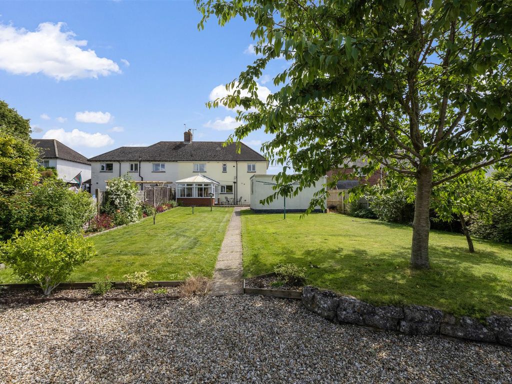 4 bed property for sale in Manston Road, Sturminster Newton DT10, £