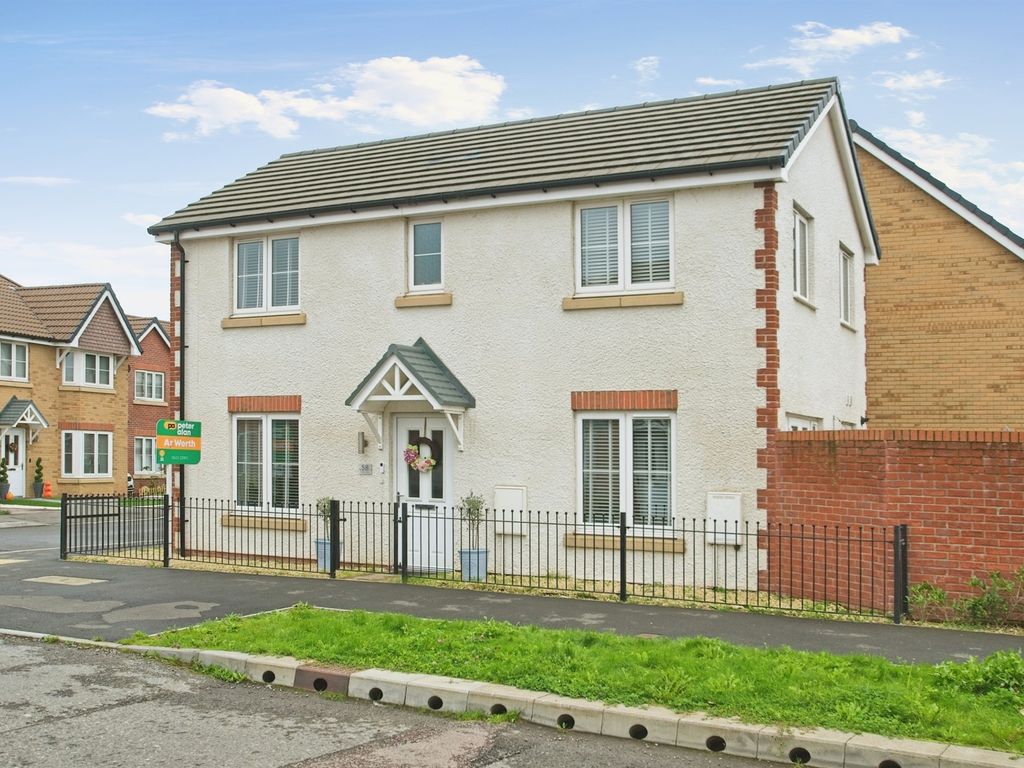 3 bed detached house for sale in Castle Way, Rogerstone, Newport NP10