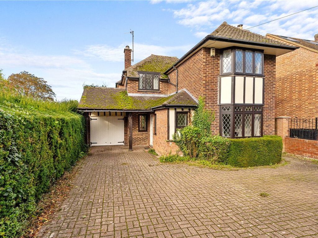 3 bed detached house for sale in Queen Ediths Way, Cambridge CB1, £