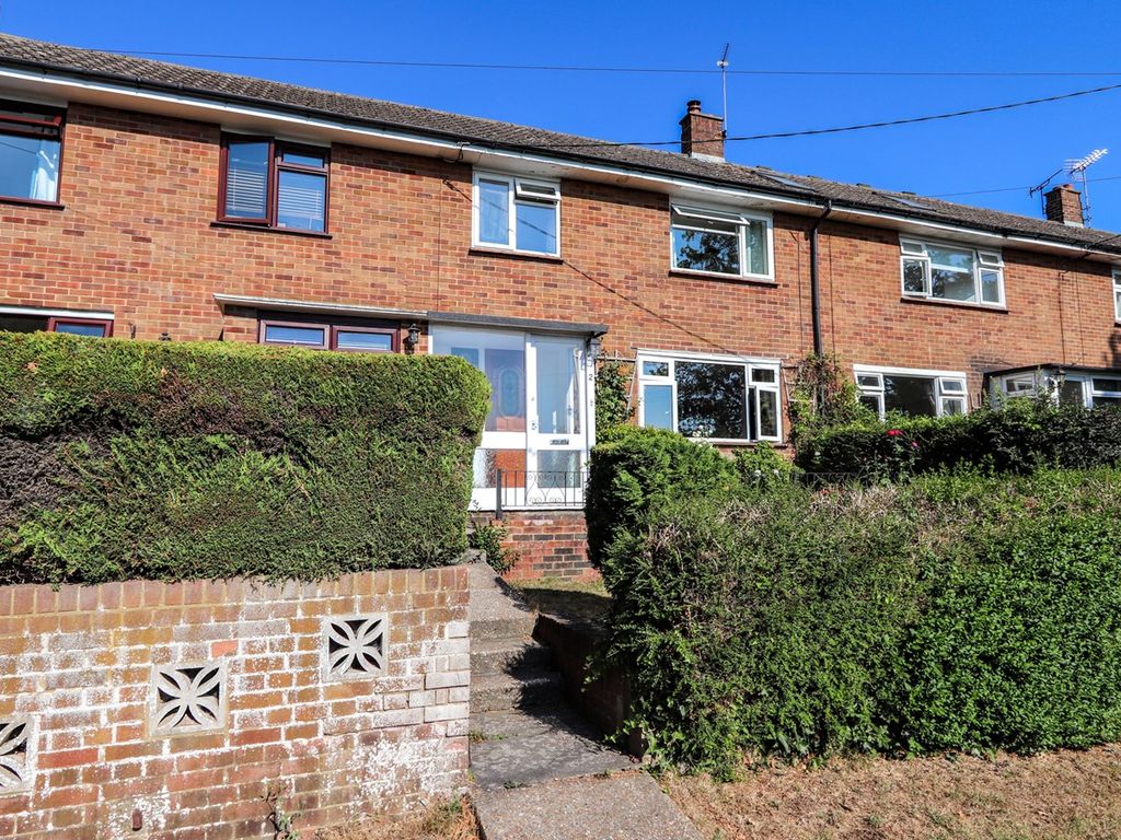 3 bed terraced house for sale in Whatlington, Battle TN33 Zoopla