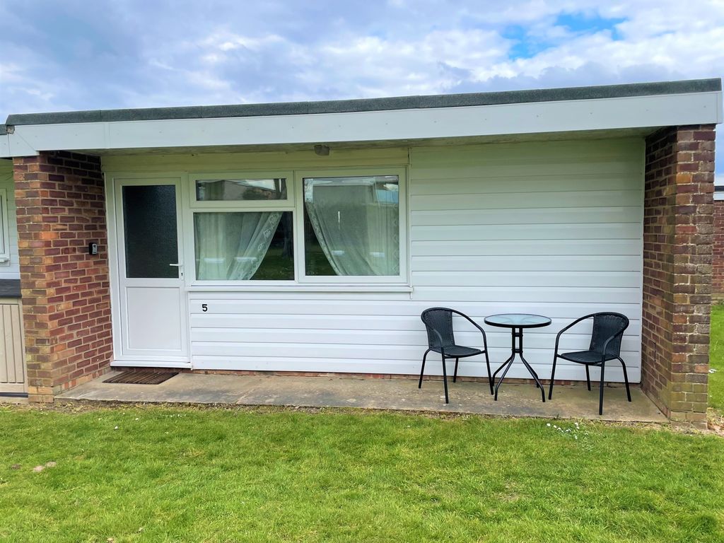 2 bed property for sale in Back Market Lane, Hemsby, Great Yarmouth