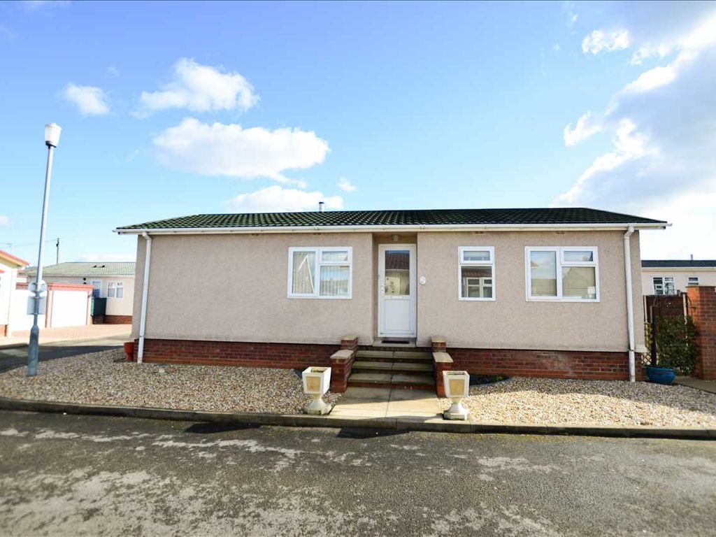 2 bed mobile/park home for sale in Lincoln Road, Sleaford NG34 Zoopla