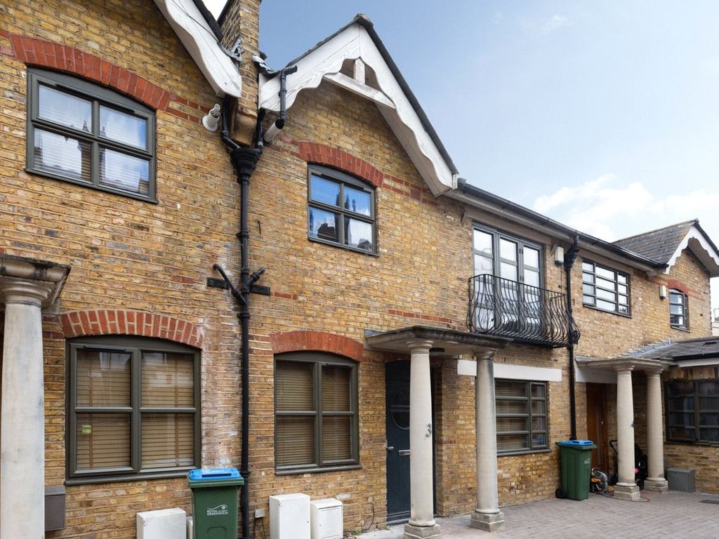 1 bed detached house to rent in Canal Walk, Meadowcourt Road