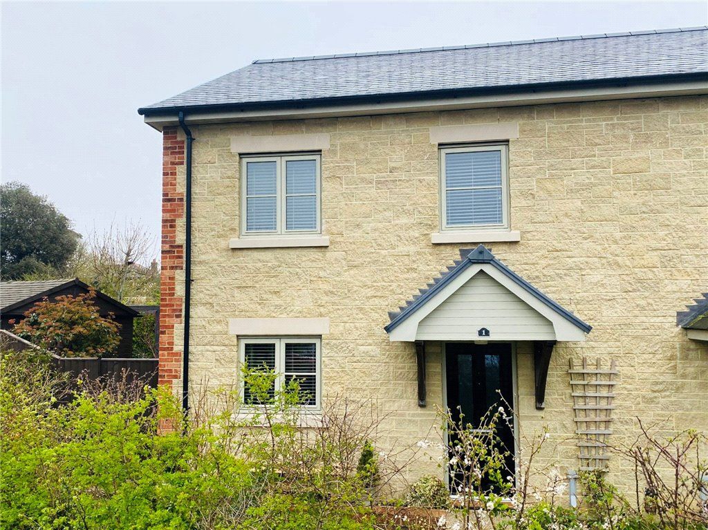 2 bed semidetached house for sale in New Road, Brighstone, Newport