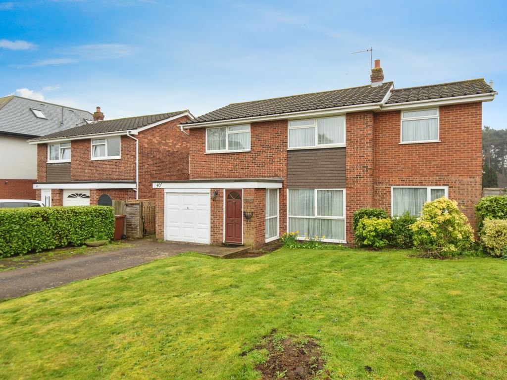 4 bed detached house for sale in The Avenue, Worcester Park, Surrey KT4, £895,000 Zoopla