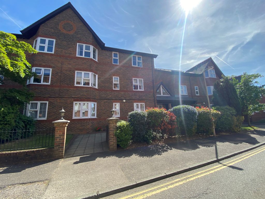 2 bed property for sale in Eastfield Road, Brentwood CM14 Zoopla