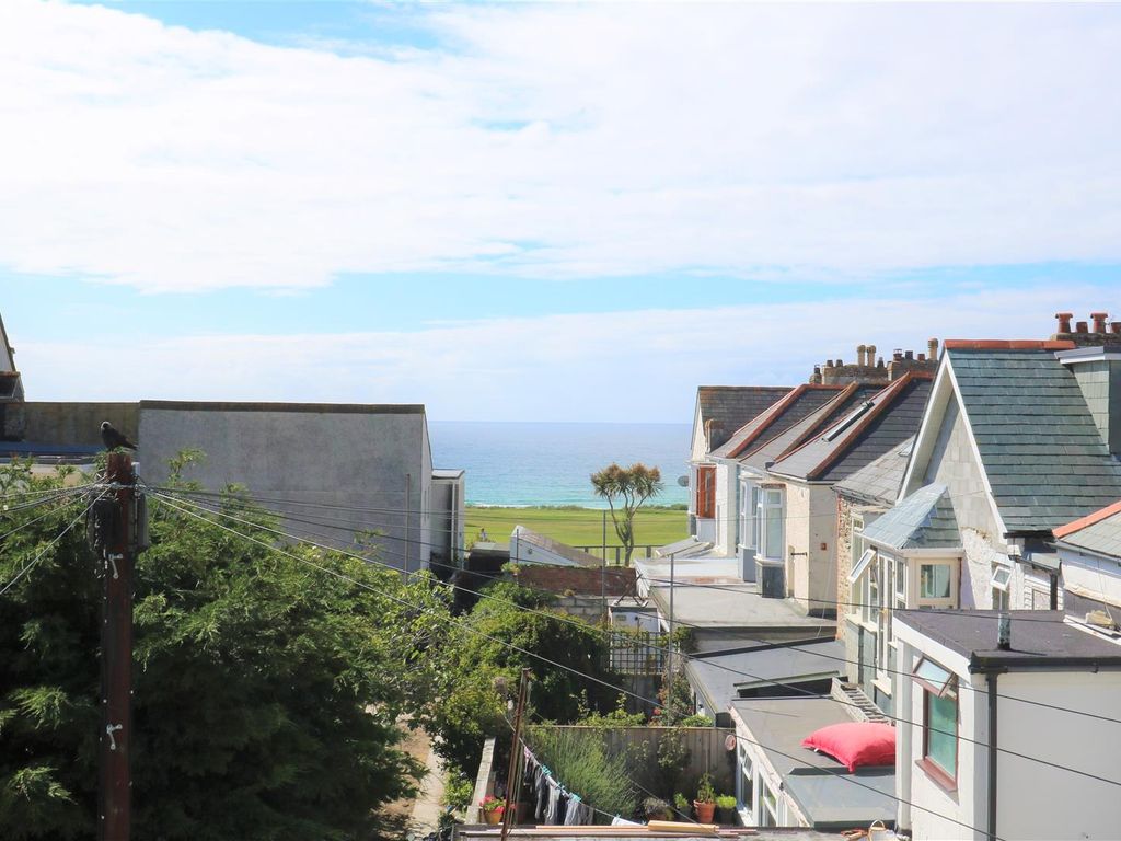 2 bed flat for sale in Tower Road, Newquay TR7, £250,000 Zoopla