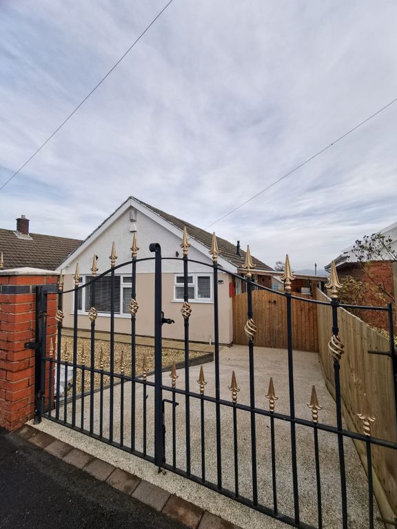 3 bed bungalow for sale in Heol Y Rhedyn, Morriston, Swansea SA6, £