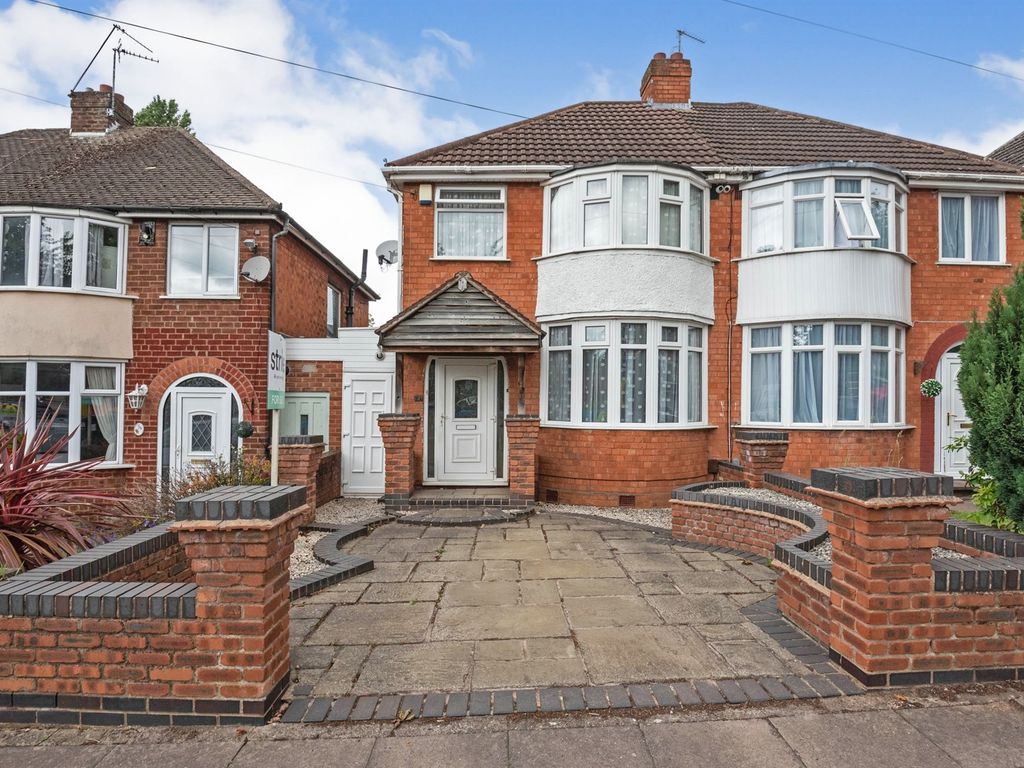 3 bed semidetached house for sale in Gilbertstone Avenue, Sheldon