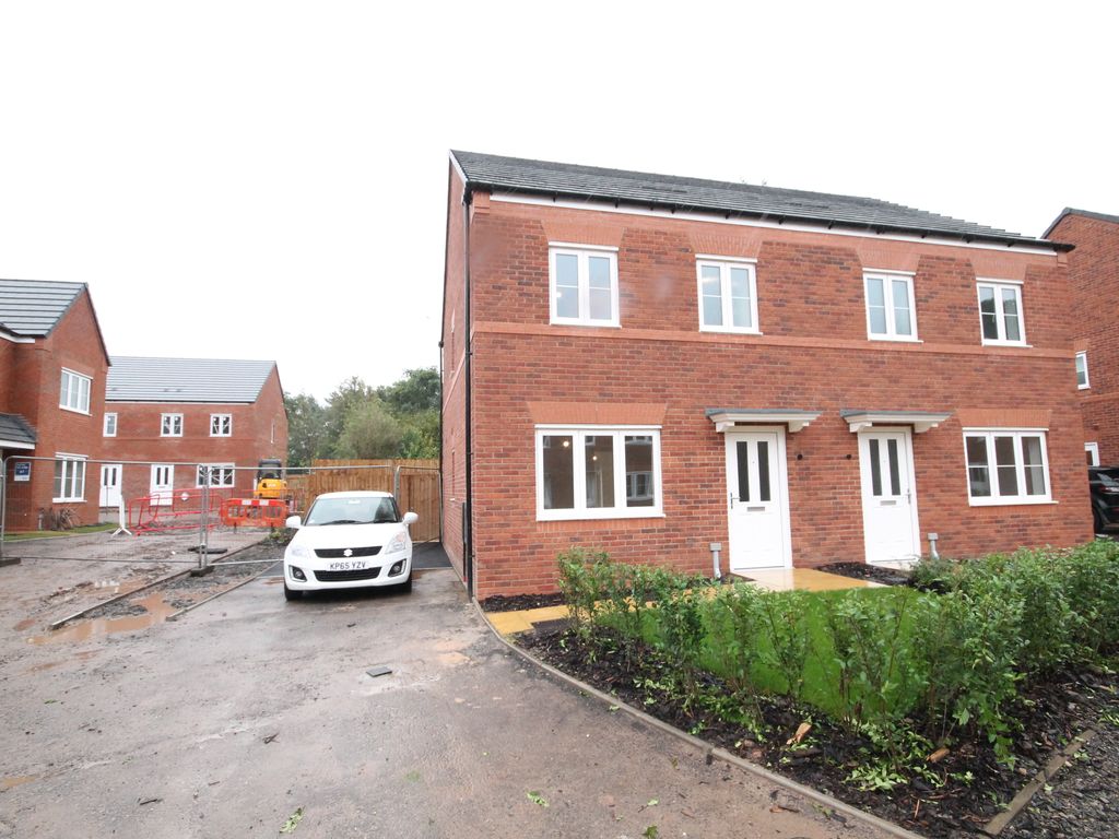 3 bed semidetached house to rent in Robin Drive, Nantwich, Cheshire CW5 Zoopla