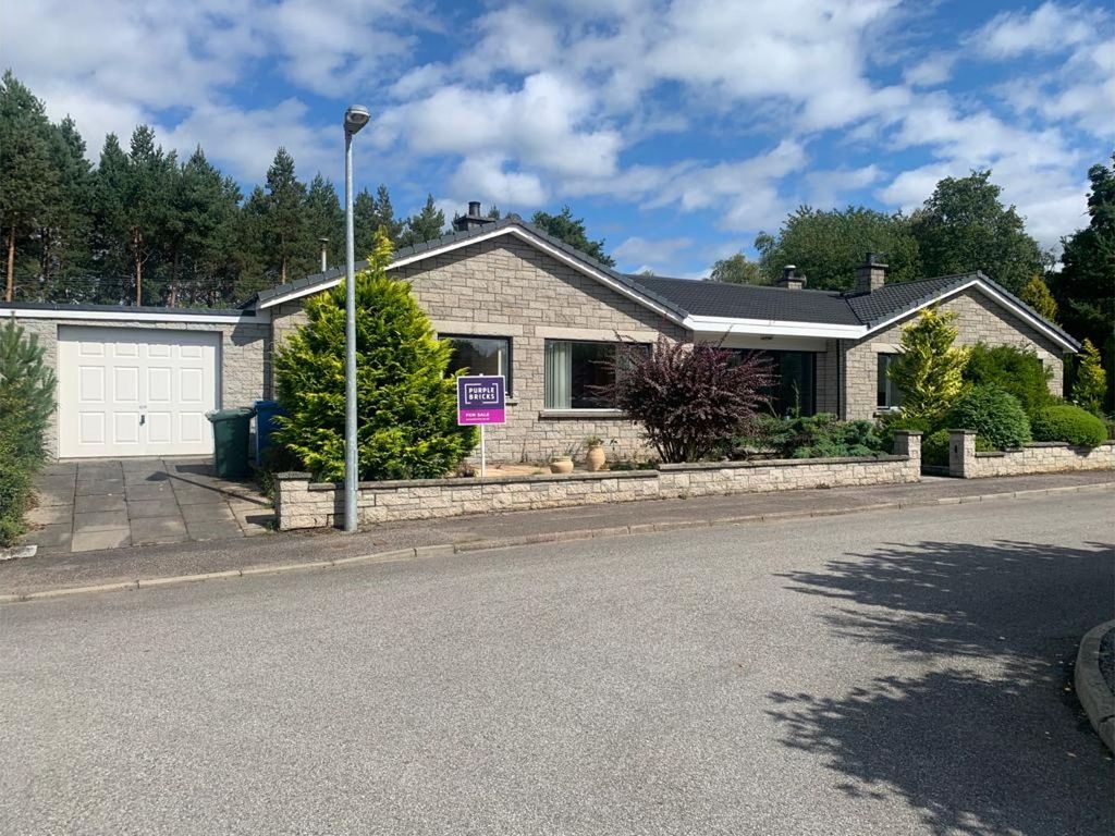 5 bed detached bungalow for sale in Seafield Court, GrantownOnSpey