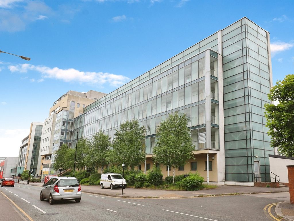 1 bed flat for sale in Bramall Lane, Sheffield S2, £80,000 Zoopla