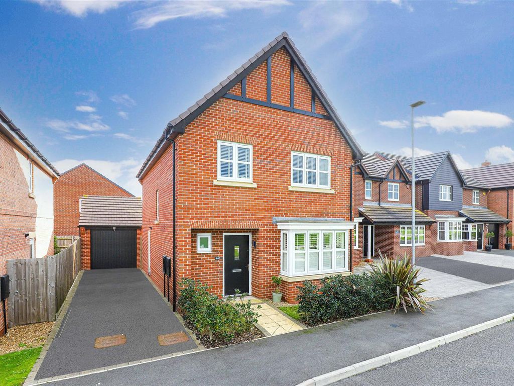 4 bed detached house for sale in Seaton Way, Mapperley, Nottinghamshire NG3, £400,000 Zoopla