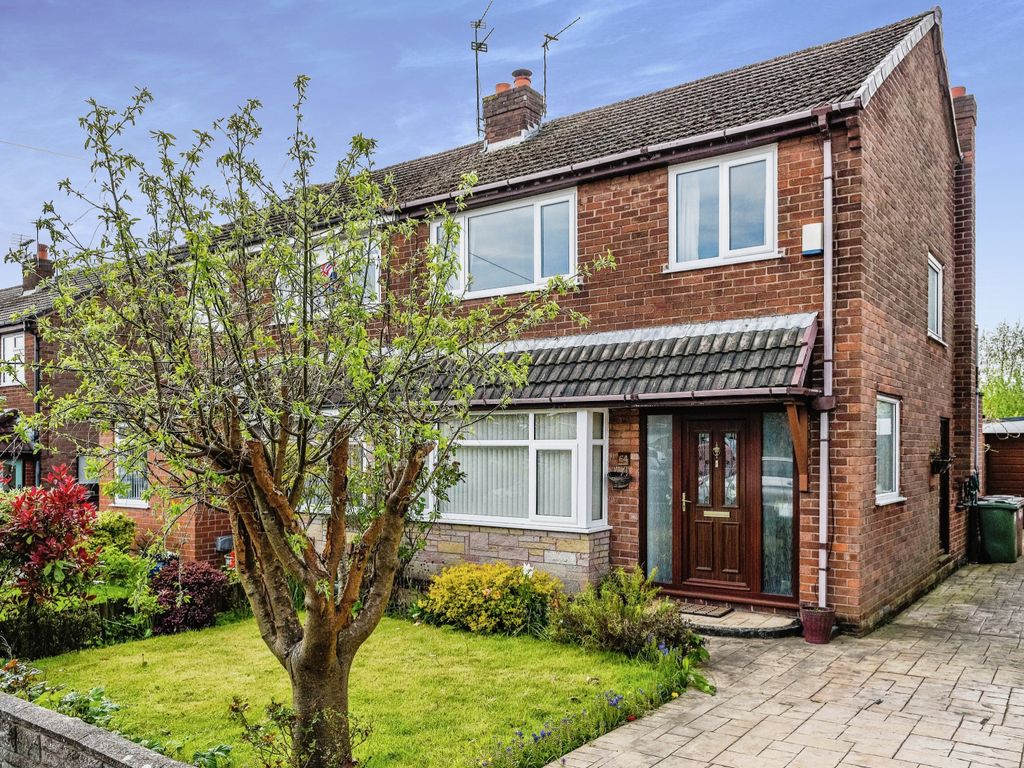 3 bed semidetached house for sale in Royden Road, Billinge, Wigan