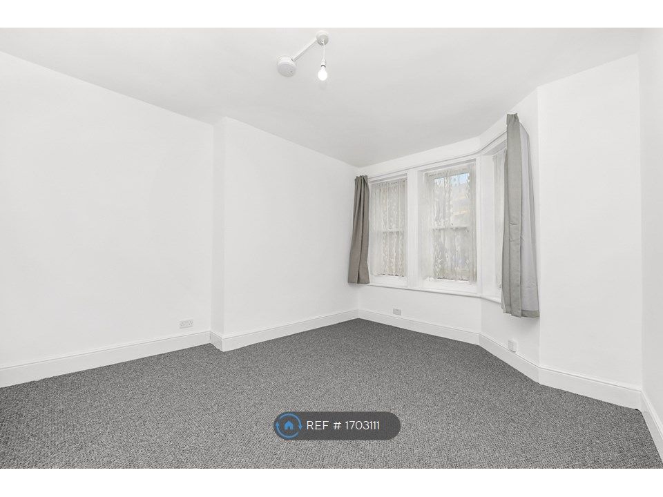 1 bed flat to rent in Howick Mansions, London SE7 Zoopla