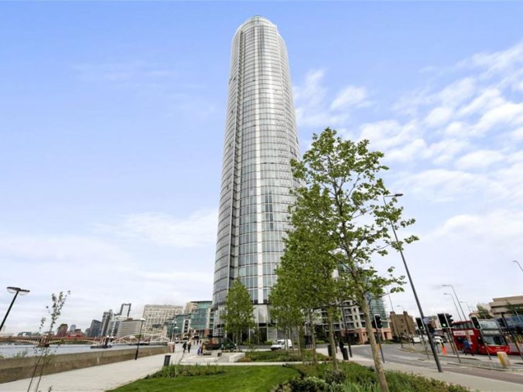 2 bed flat to rent in Admiral House, St. Wharf SW8, £2,900 pcm
